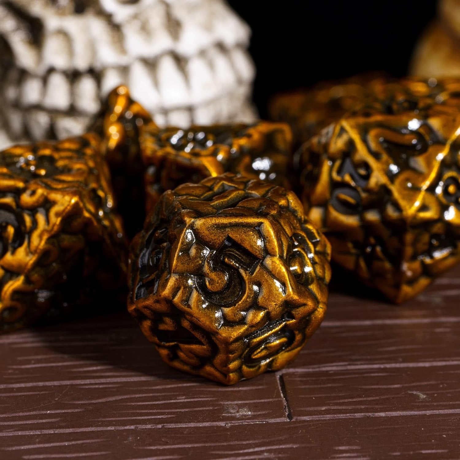 7 Pcs Metal DND Dice Set, Brain Design Metal Dice, D&D Polyhedral Dice Set with Skull Dice Bag, for Role Playing Game D&D Dice Pathfinder (Antique Gold)